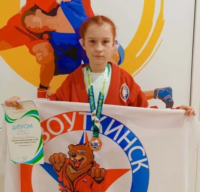 Бронзовая медаль и место в сборной: самбистка Первоуральска отличилась на Первенстве региона