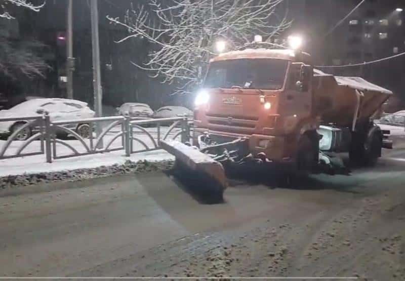 В Первоуральске ликвидировали последствия аномального апрельского снегопада