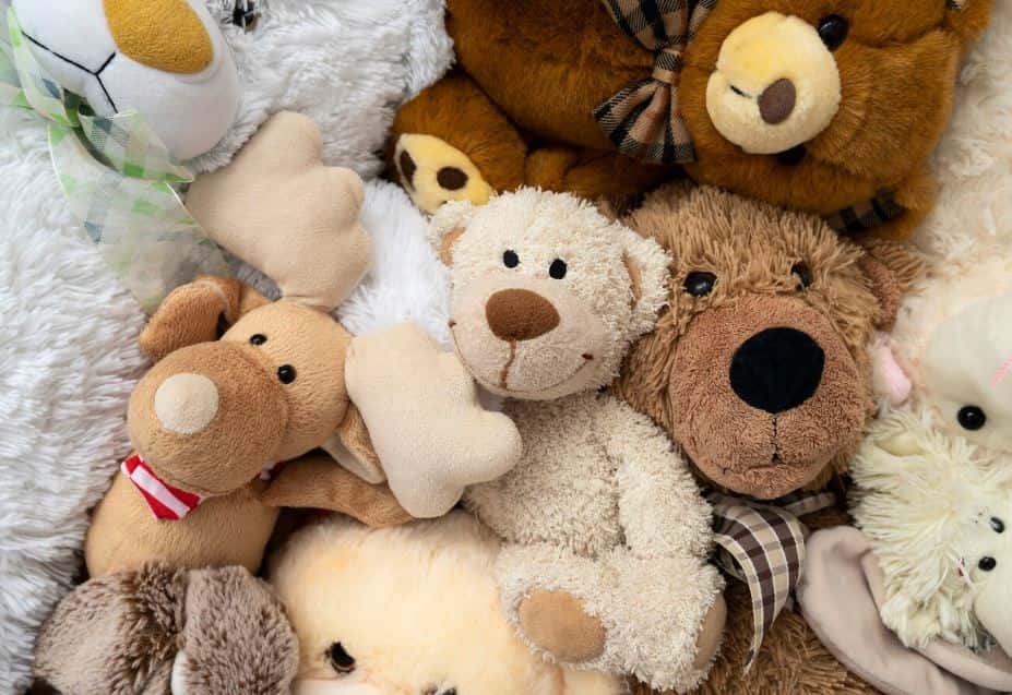 В России планируют производить только игрушки «патриотического содержания»: все они должны подходить под семейные ценности