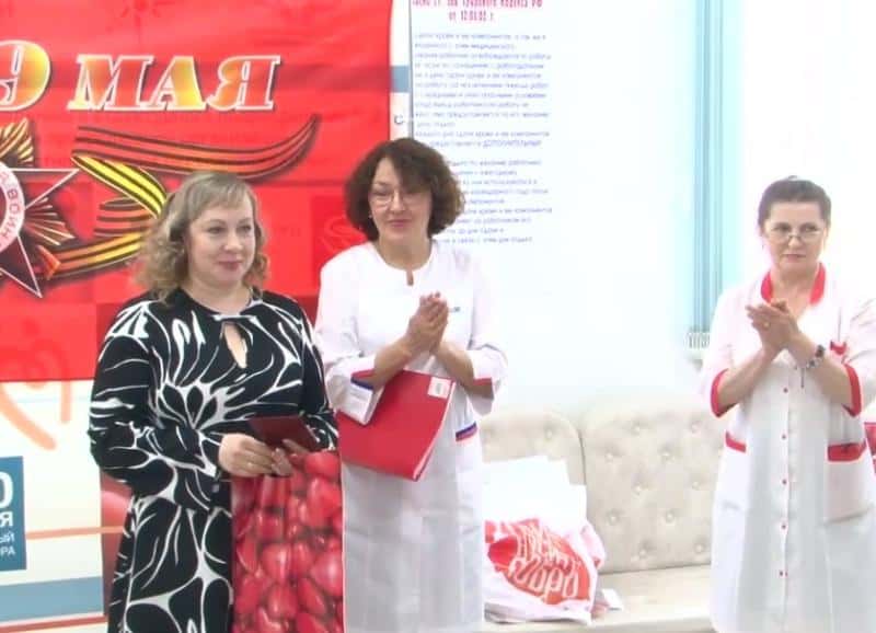 Пятерых жителей Первоуральска наградили знаками «Почетных доноров России»