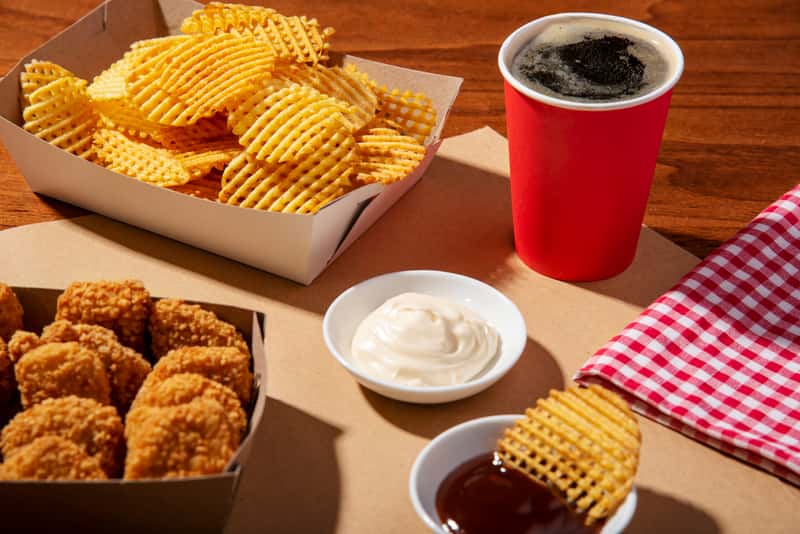 Австралийские учёные: диета с высоким содержанием сахара и жиров ухудшает работу мозга