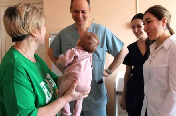 На Урале врачи спасли младенца: у девочки диагностировали сепсис и менингоэнцефалит