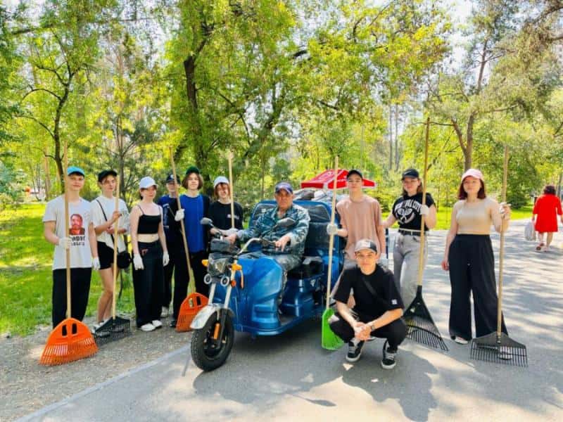 Куда можно устроиться на работу в подростковом возрасте? На Урале стартовала кампания по трудоустройству 