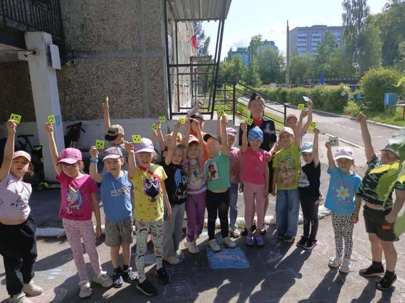 Сотрудники ГИБДД Первоуральска провели урок безопасности для дошкольников