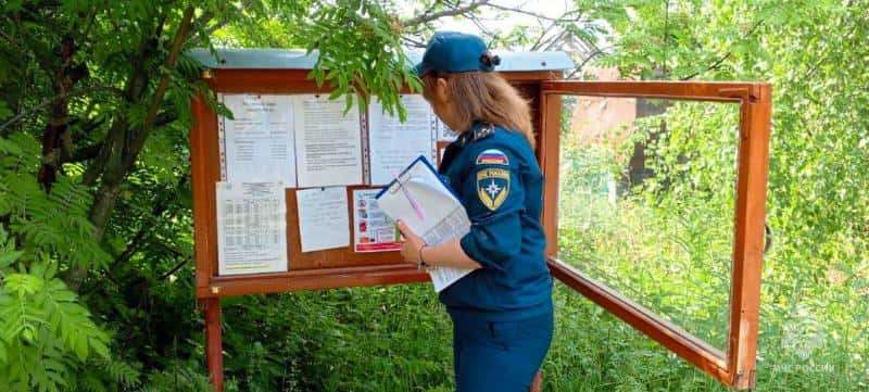 Пожарные рассказали первоуральцам, как не сжечь дачу: в городе прошел рейд