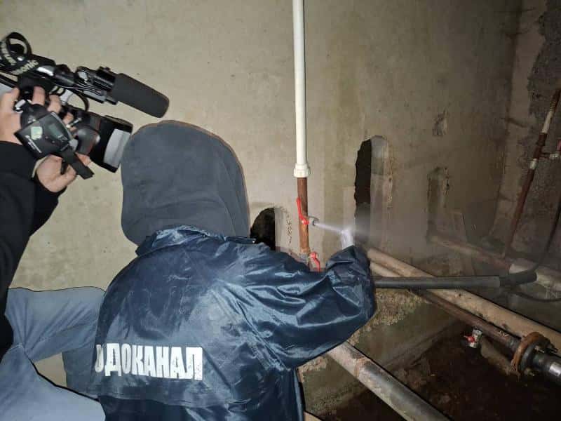 В Первоуральске продолжают ремонтировать водопроводные сети: мэр города отчитался о результатах работы