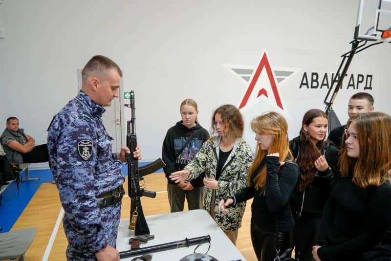 Стало модно помогать городу: в Первоуральске школьники соревновались в трудовых и спортивных навыках
