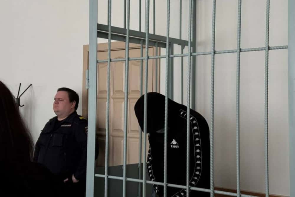 В Первоуральске суд вынес приговор товарищам, обвиняемым в грабеже 