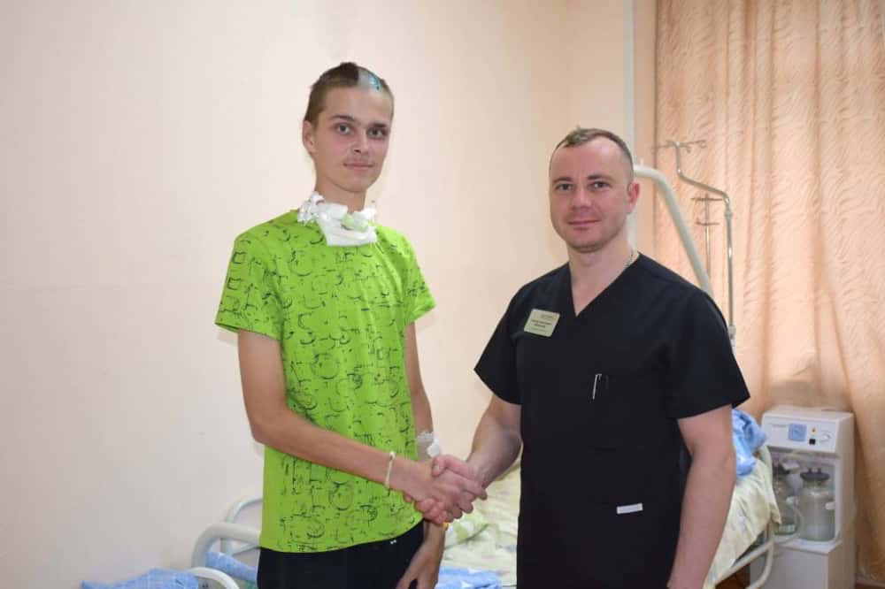 «Счет шел на минуты»: свердловские медики спасли жизнь 17-летнему мотоциклисту после страшного ДТП