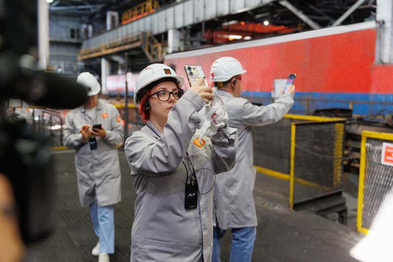 ПНТЗ открыл для широкой аудитории промышленный маршрут по музею и действующим цехам