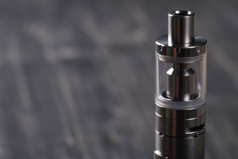 Курение как древний ритуал: психолог о мотивах зависимости и способах отказа в эпоху вейпов