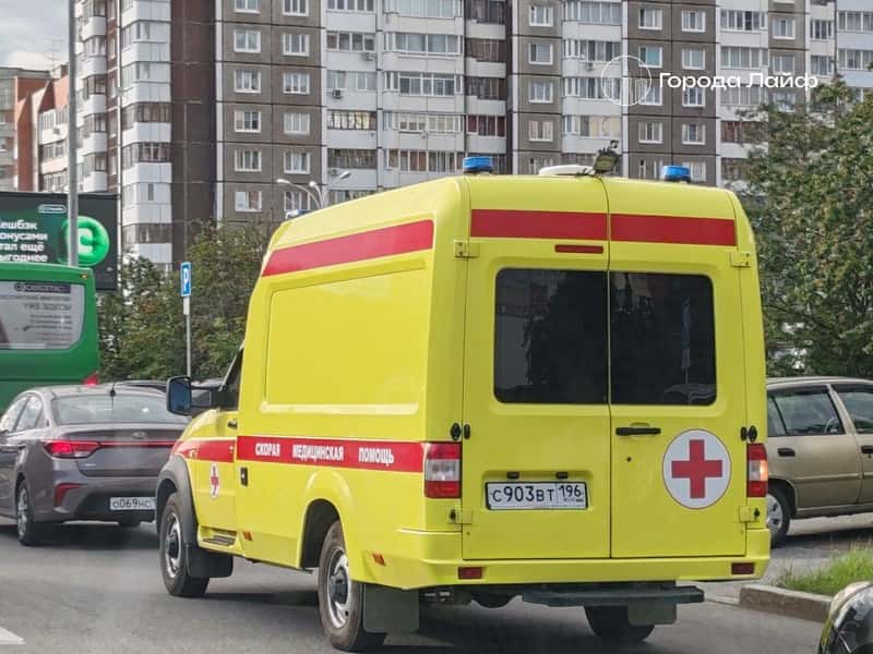 В минздраве опровергли слухи о простаивающих под снегом автомобилях скорой