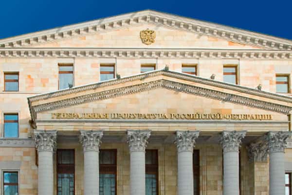 Пиротехника и издевательства: прокуратура контролирует ситуацию с подростками на бульваре