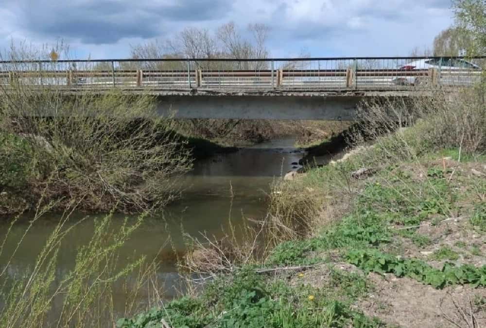 В Первоуральском районе 24 апреля закроют старый мост через Черемшу: с 9 до 10 и с 11 до 12