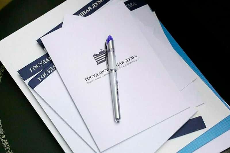 Пенсионерам после 80 лет добавят 19 169 рублей: новые законы мая 2026