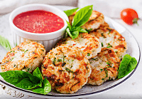 Добавила кабачок и кукурузу в фарш — и муж перестал спрашивать «А что на гарнир?»