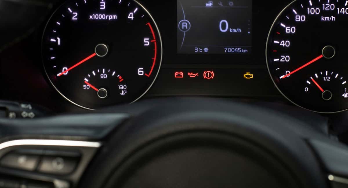 Совет из 90-х, который пора забыть: почему я больше не выхожу греть машину за полчаса до работы