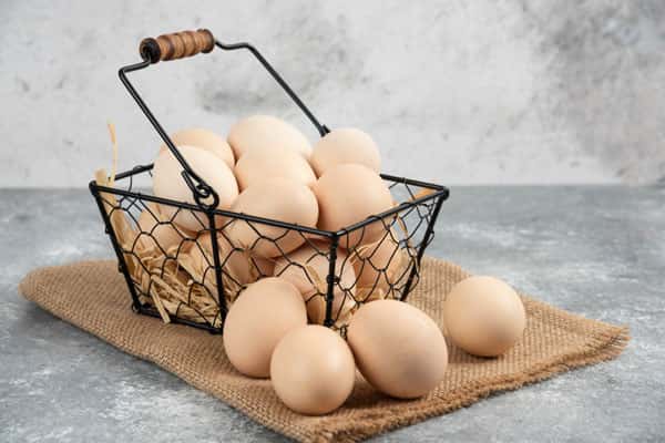 Никогда не варю яйца с холодной водой: 3 правила для гладкой скорлупы и ровного желтка