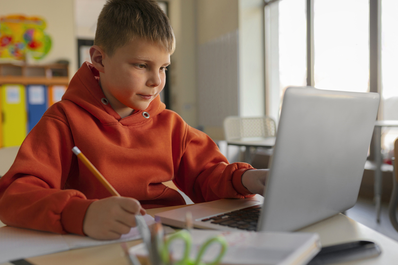 В «Разговорах о важном» будут обсуждать психическое здоровье подростков: в Госдуму внесли инициативу | В Госдуме предложили добавить в «Разговоры о важном» темы ментального благополучия