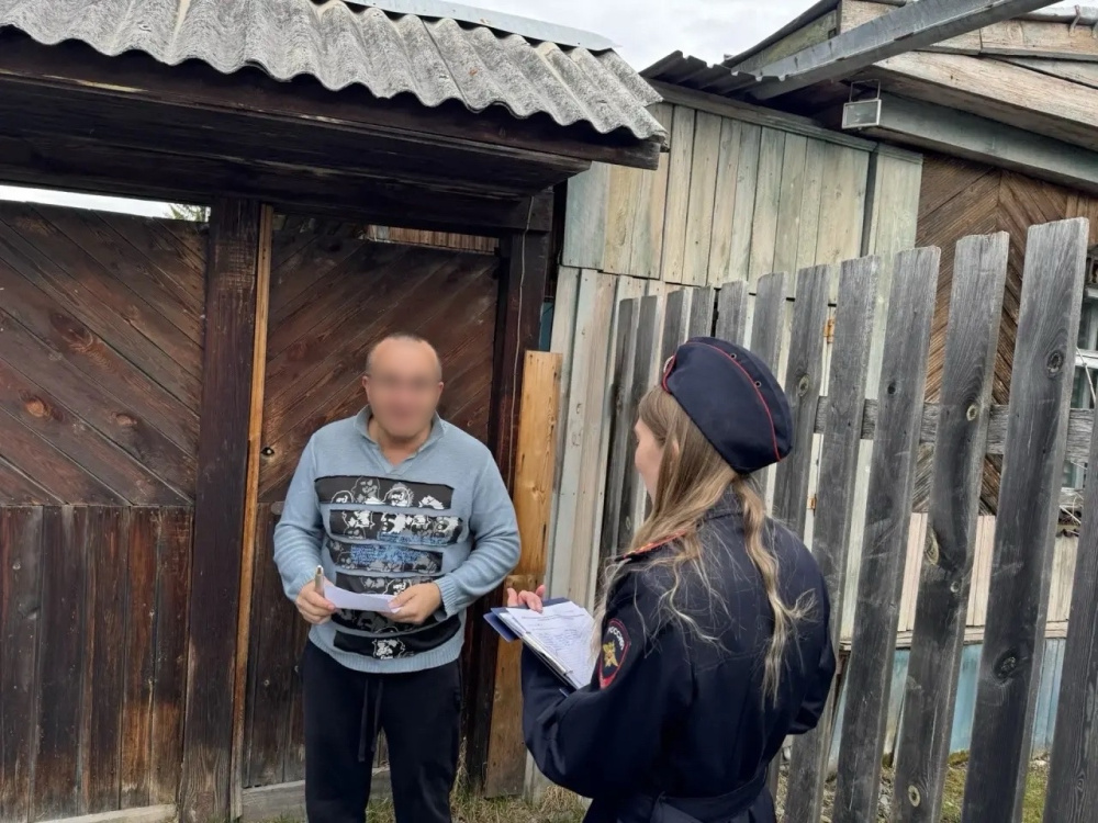 «Безопасный счёт» и инвестиции в крипту: полицейские предупредили жителей о новых схемах | Сотрудники полиции Первоуральска провели рейды по профилактике дистанционного мошенничества