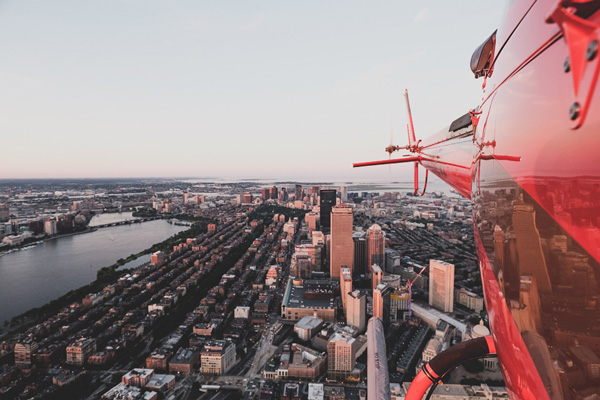 Все идет по плану: Эльнару Дворникову, пострадавшую в авиакатастрофе, выписали из больницы | Пассажирка вертолета, упавшего в июне под Первоуральском, выписана из больницы