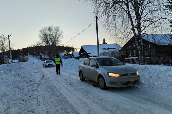 В поселке под Первоуральском водитель иномарки сбил 9-летнего мальчика