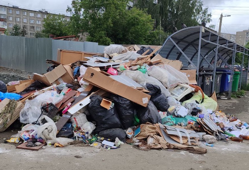 Депутаты Первоуральска выступили против повышения тарифов на вывоз мусора | Уральские депутаты взбунтовались против повышения тарифов на вывоз мусора