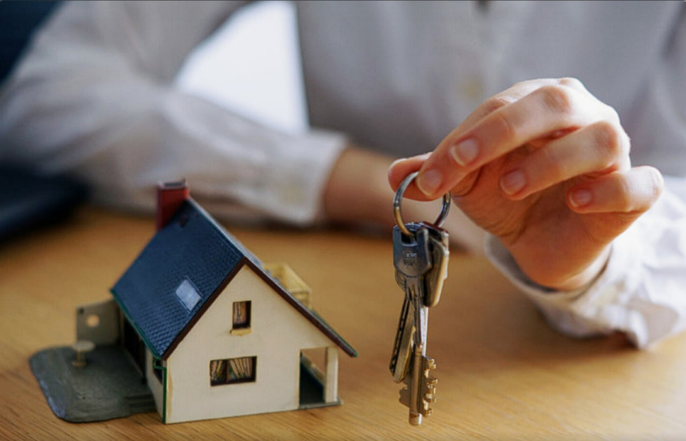 Сбер и ВТБ снизили ипотечные ставки с апреля — разбираем условия и выгоды для заёмщиков | Ипотечные ставки снижаются: Сбер и ВТБ уже объявили об изменениях с апреля