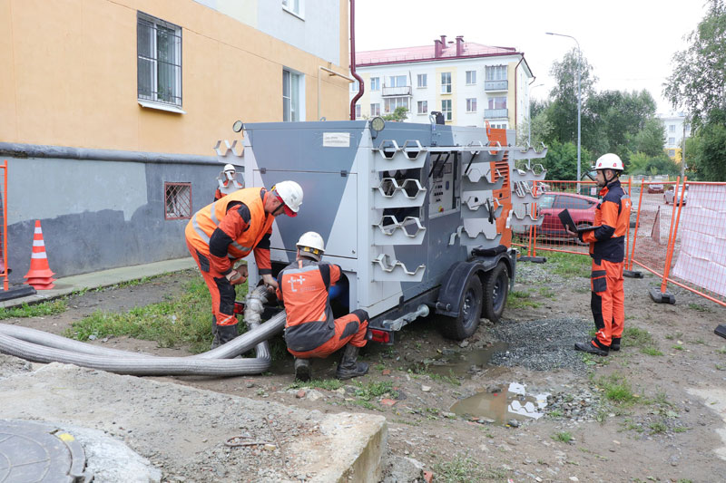 В Первоуральске энергетики завершили гидравлические испытания теплосетей: устранено 76 дефектов | Первоуральские тепловые сети прошли проверку перед отопительным сезоном