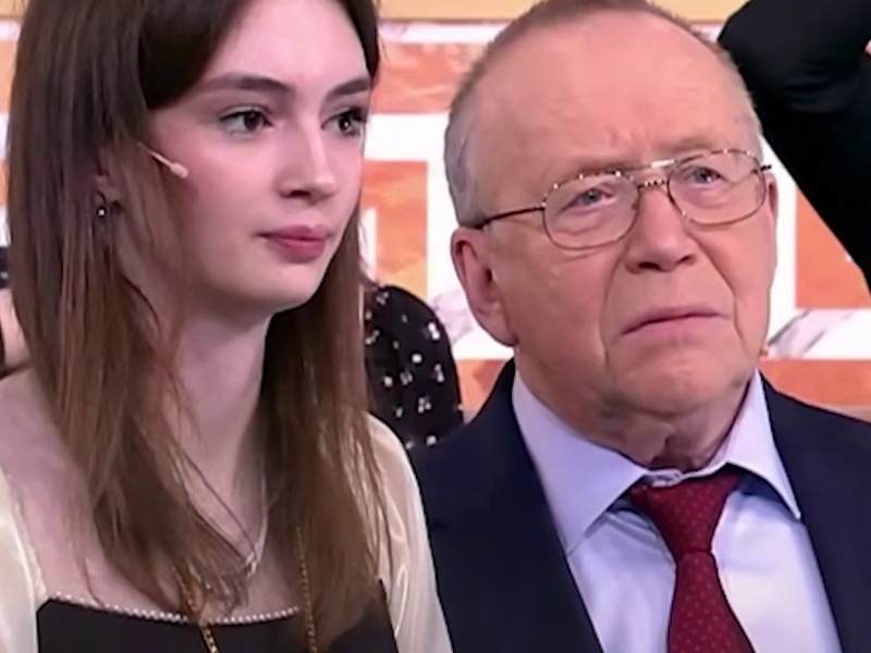 Как школьница Мария Мальцева из Первоуральска выиграла телеолимпиаду и поступила в МГИМО без экзаменов | Уроженка Первоуральска выиграла «Умники и умницы» и поступила в МГИМО