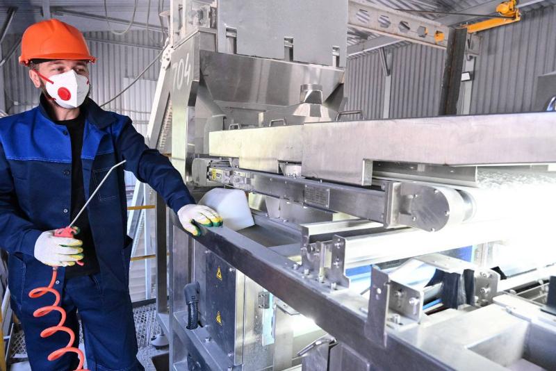 В Первоуральске открылся цех по обогащению кварца: предприятие будет выпускать материалы для производства стекла | В Первоуральске запустили производство кварца для небоскребов и оптики В Первоуральске открылся цех по обогащению кварца: предприятие будет выпускать материалы для производства стекла | В Первоуральске запустили производство кварца для небоскребов и оптики