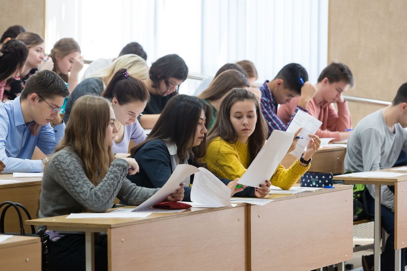 Конфликт в чате общаги: студенты УрГЭУ сталкиваются с угрозами и домогательствами со стороны иностранных однокурсников | Студенты УрГЭУ сталкиваются с угрозами и домогательствами со стороны иностранных однокурсников Конфликт в чате общаги: студенты УрГЭУ сталкиваются с угрозами и домогательствами со стороны иностранных однокурсников | Студенты УрГЭУ сталкиваются с угрозами и домогательствами со стороны иностранных однокурсников