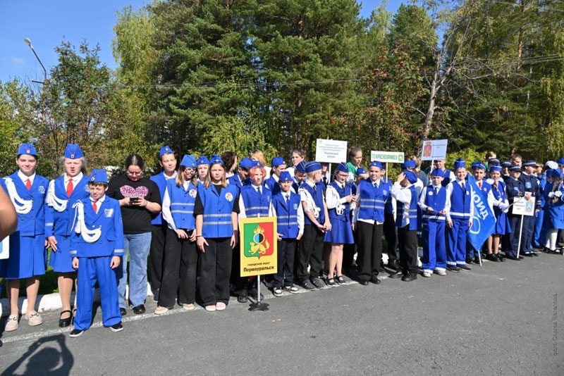 В Первоуральске юные инспекторы соревнуются за звание лучших в «Безопасном колесе» | Региональный этап конкурса «Безопасное колесо» стартовал в Свердловской области