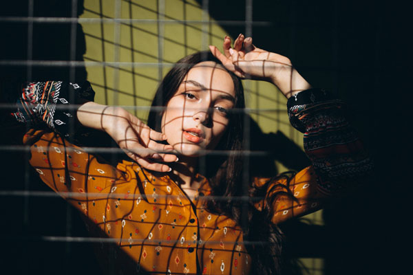 Первоуралочка украла телефон за 4000 и не смогла объяснить зачем | Житель Первоуральска лишился телефона за 4000 рублей