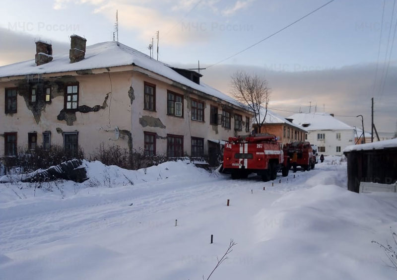 Четыре пожара в жилом секторе Свердловской области за сутки: один погибший | В Свердловской области за сутки произошло четыре пожара в жилых домах