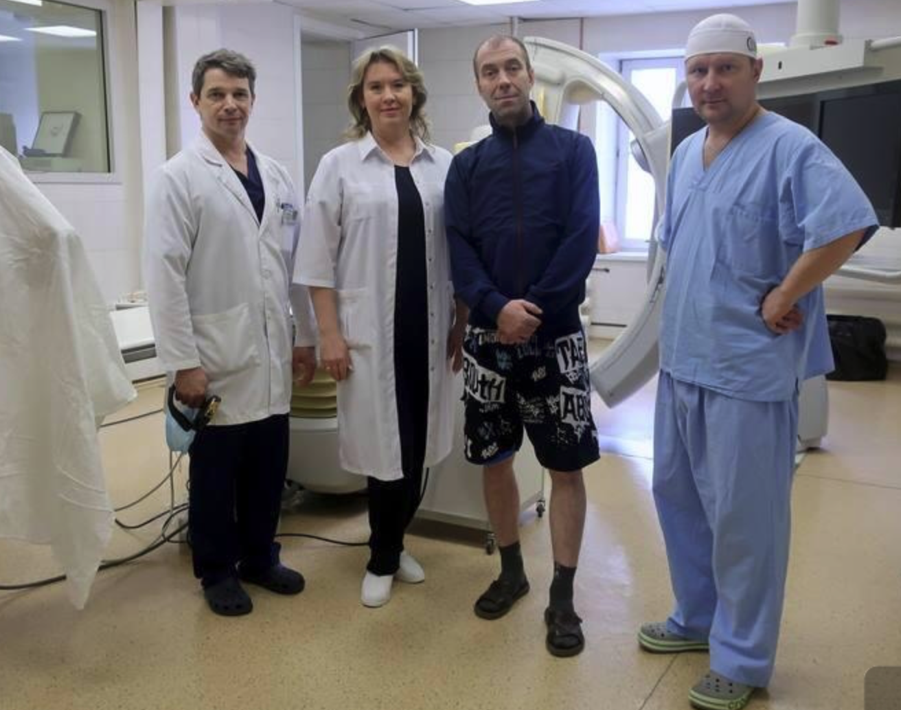 Свердловские медики спасли 40-летнего Максима Мотовилова после клинической смерти на рабочем месте | На Урале медики спасли мужчину, который перенес клиническую смерть на рабочем месте Свердловские медики спасли 40-летнего Максима Мотовилова после клинической смерти на рабочем месте | На Урале медики спасли мужчину, который перенес клиническую смерть на рабочем месте