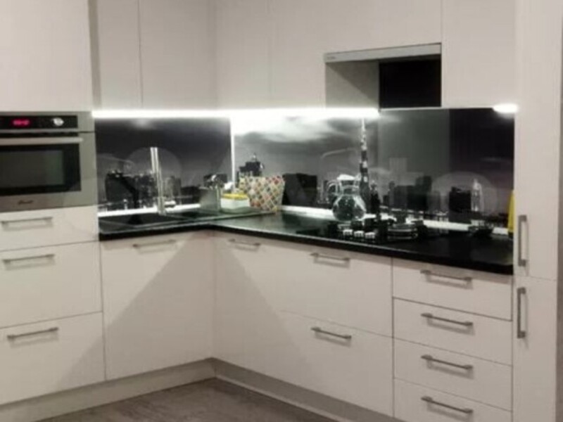 "Ты сам виноват, надо следить за порядком": арендодатель выбросил технику, одежду и семейную икону на 100 тысяч