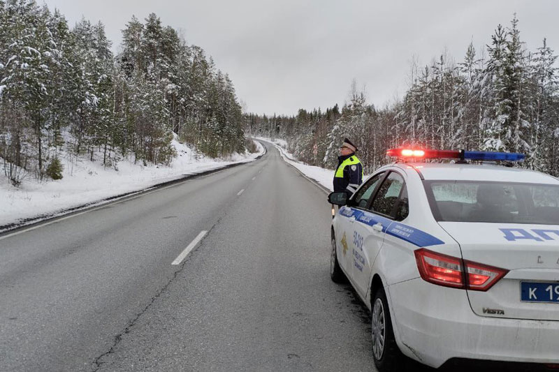 В Первоуральске поймали пьяную автоледи | Первоуральские сотрудники ДПС задержали нетрезвую автомобилистку