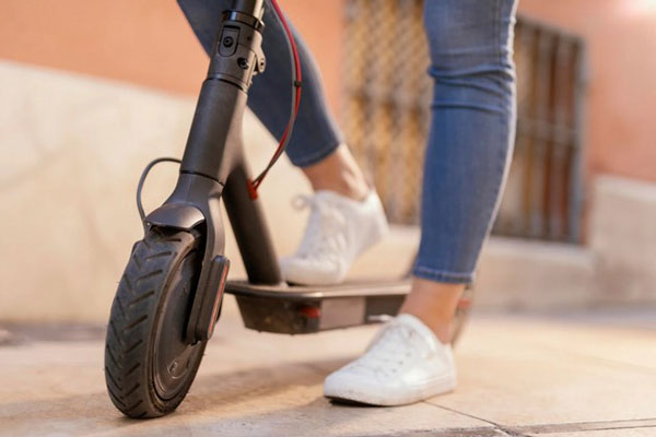 Первоуралец избил мальчика на самокате, чтобы отомстить за сына | Стали известны мотивы первоуральца, избившего самокатчика