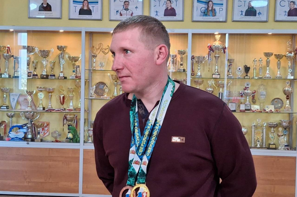 Потерял ногу в тяжелом бою: ветеран СВО из Первоуральска занимается активной спортивной жизнью | На Урале, несмотря на проблемы со здоровьем, ветеран СВО занимается спортом Потерял ногу в тяжелом бою: ветеран СВО из Первоуральска занимается активной спортивной жизнью | На Урале, несмотря на проблемы со здоровьем, ветеран СВО занимается спортом