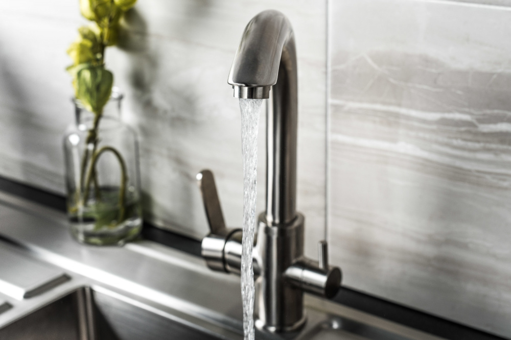 В Первоуральске отключили холодную воду | Первоуральский Водоканал предупредил об отключении воды