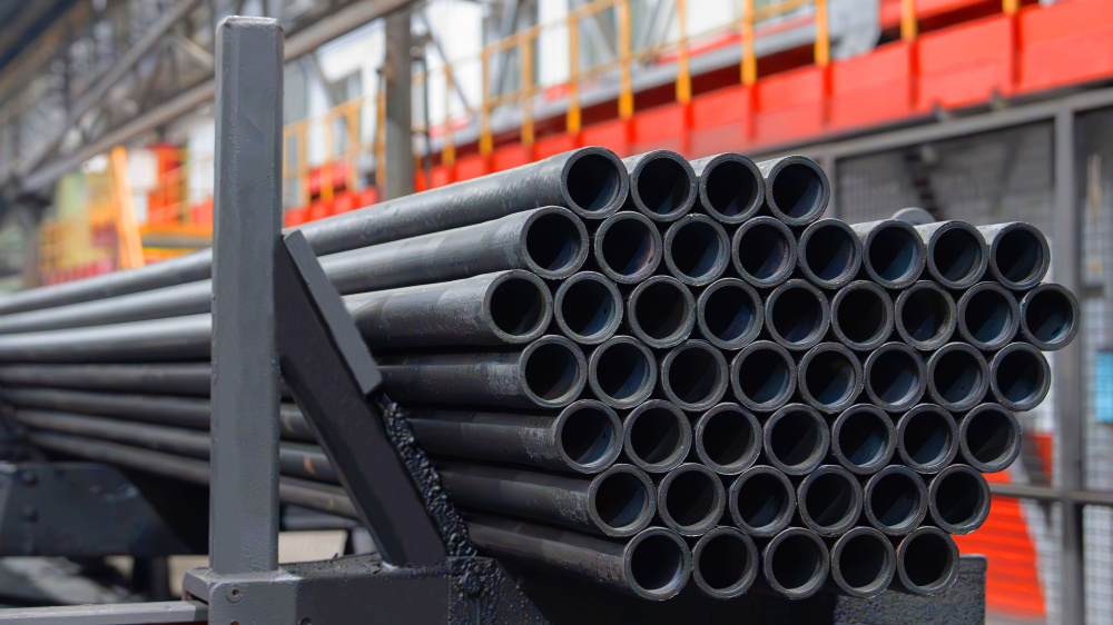 На ПНТЗ на трубы наносят покрытие для защиты при хранении и транспортировке | На Урале запущена линия для лакокрасочного покрытия на трубы