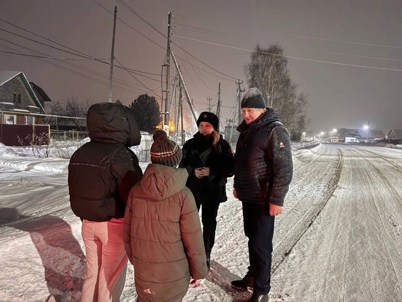 В Первоуральске полиция проводит «Комендантский патруль» для защиты детей | ОМВД Первоуральска проверяет, где дети находятся в ночное время без взрослых