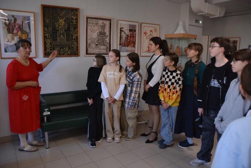 В Первоуральске открылась экспозиция «Ритмы наших истоков» | В Свердловской области открылся музей ко Дню народов Среднего Урала В Первоуральске открылась экспозиция «Ритмы наших истоков» | В Свердловской области открылся музей ко Дню народов Среднего Урала