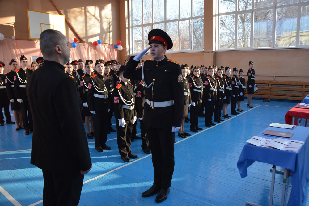 В Первоуральске прошло праздничное мероприятие с участием кадетов, их родителей и педагогов | На Урале в торжественной обстановке отметили День кадета