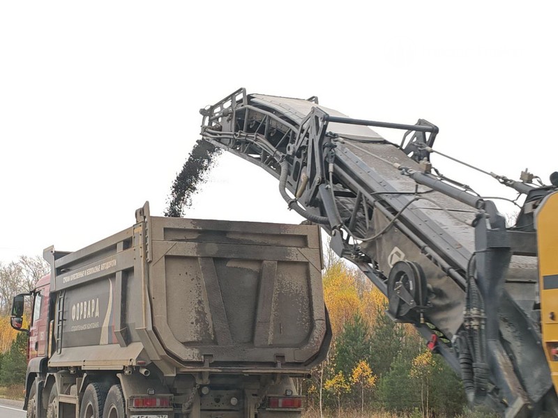 На Пермском тракте всё стоит: 4-километровая пробка из-за дорожных работ | На Пермском тракте в сторону Ревды образовалась пробка из-за ремонта дороги