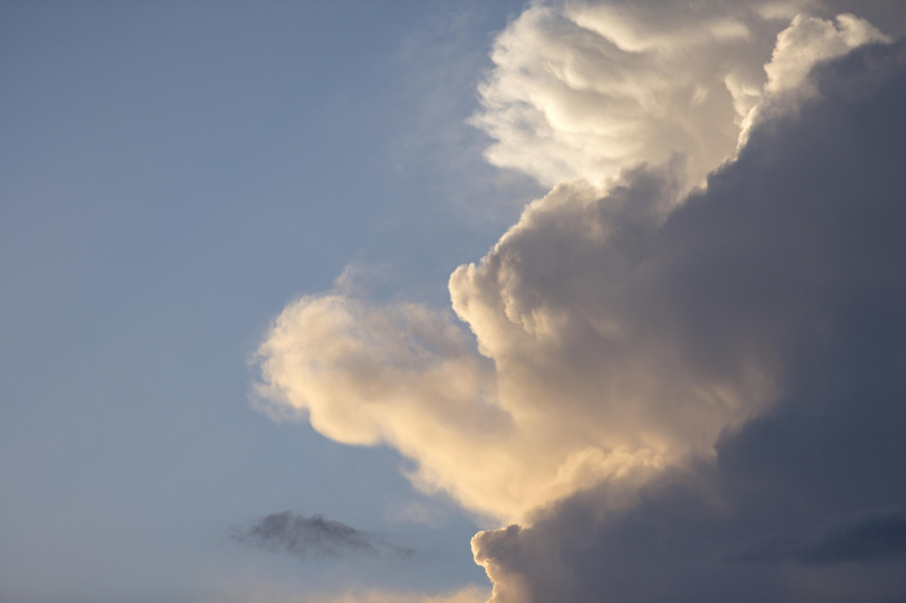 От -36 до циклона: Свердловскую область ждут погодные горки | В Свердловской области после морозной ночи ожидаются циклоны и снегопады