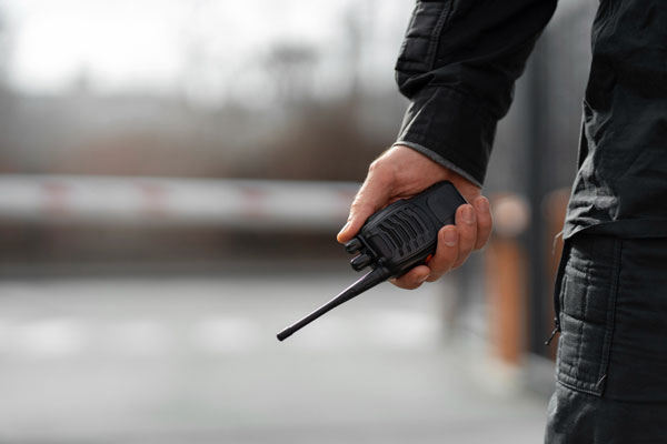 Общественники проверили первоуральскую службу доставки: антисанитария и запах канализации | На Урале в службе доставки работали мигранты без документов и санитарных книжек