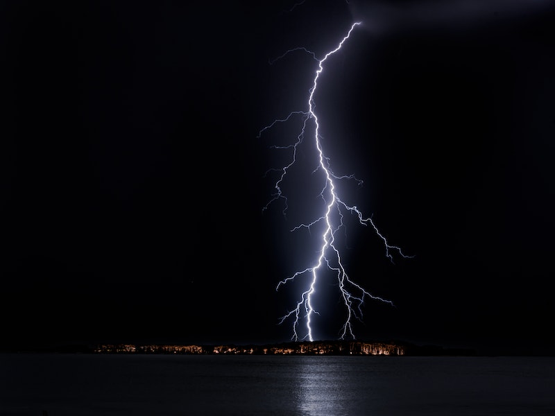 Синоптики предупредили о грозах и похолодании в Свердловской области | Урал накроет циклон: синоптики рассказали, когда ждать похолодания