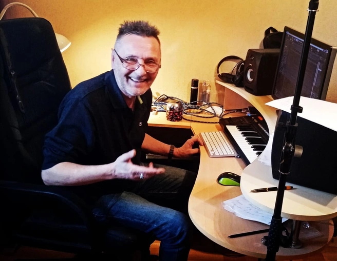 Ушел из жизни легенда уральской поп-сцены: скончался музыкант Артур Бушманов | На Урале скончался музыкант Артур Бушманов Ушел из жизни легенда уральской поп-сцены: скончался музыкант Артур Бушманов | На Урале скончался музыкант Артур Бушманов